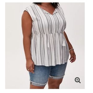 NWT Torrid Grey & White Peplum Top 2
